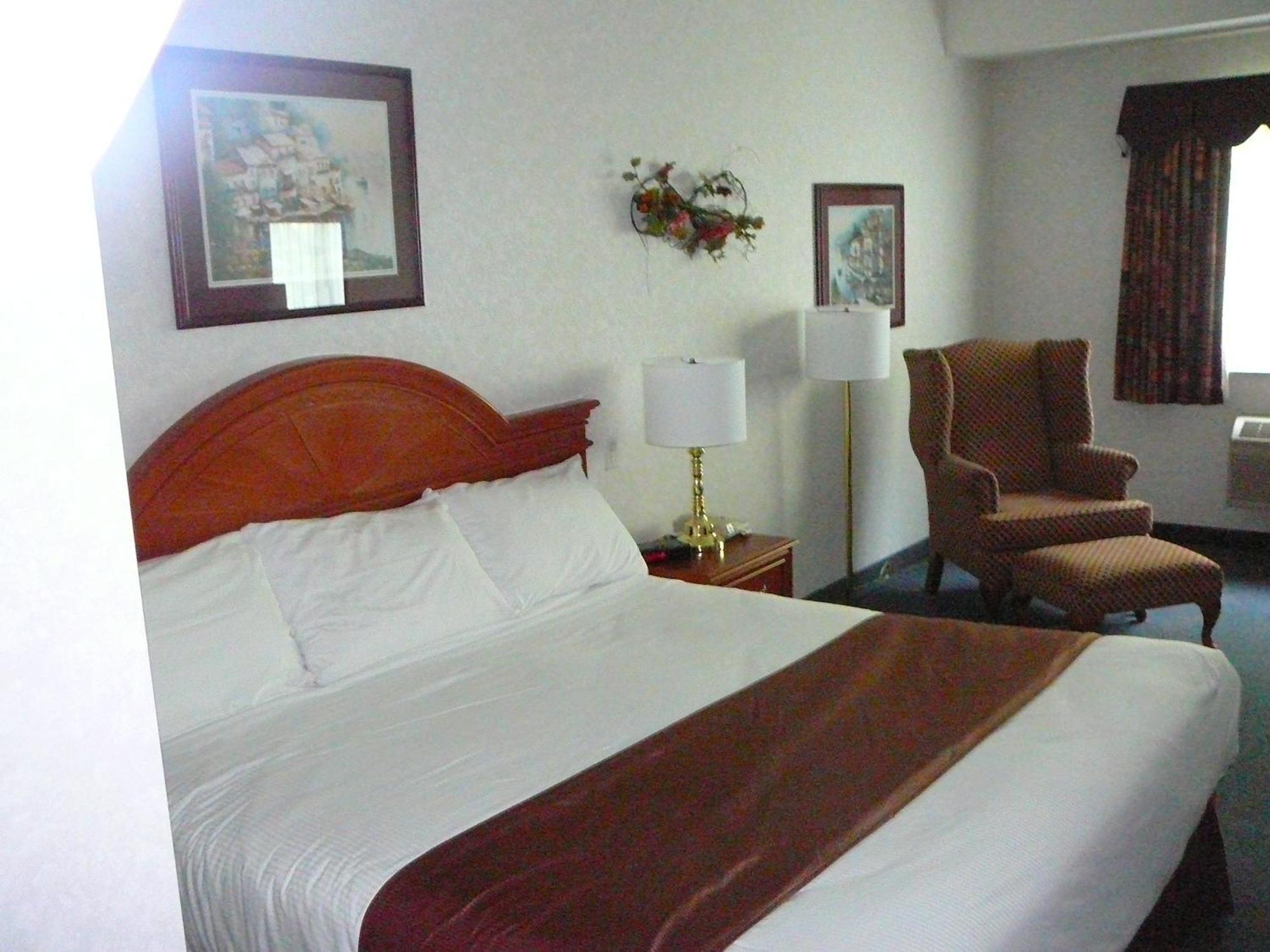 Coast Abbotsford Hotel & Suites מראה חיצוני תמונה